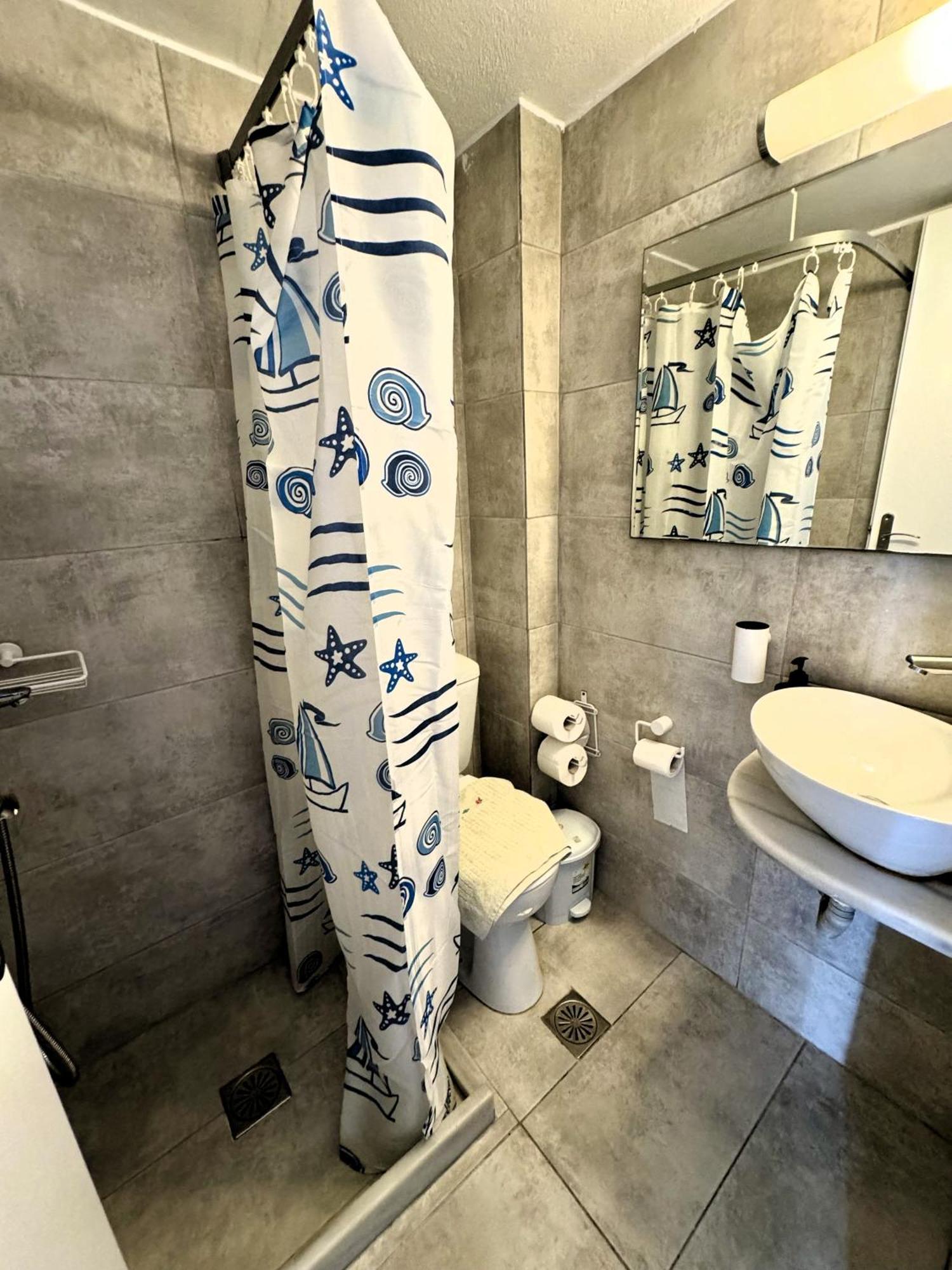 Anna Apartment
